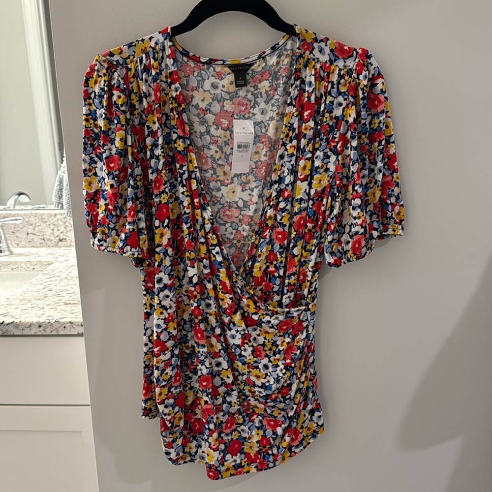 NWT Ann Taylor Wrap Top
